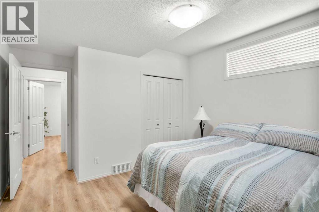 Single Family House Bungalow for Sale in  Discovery Ridge Boulevard SW Discovery Ridge Calgary 