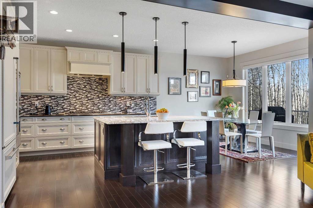 Single Family House for Sale in   Avenue SW Aspen Woods Calgary 