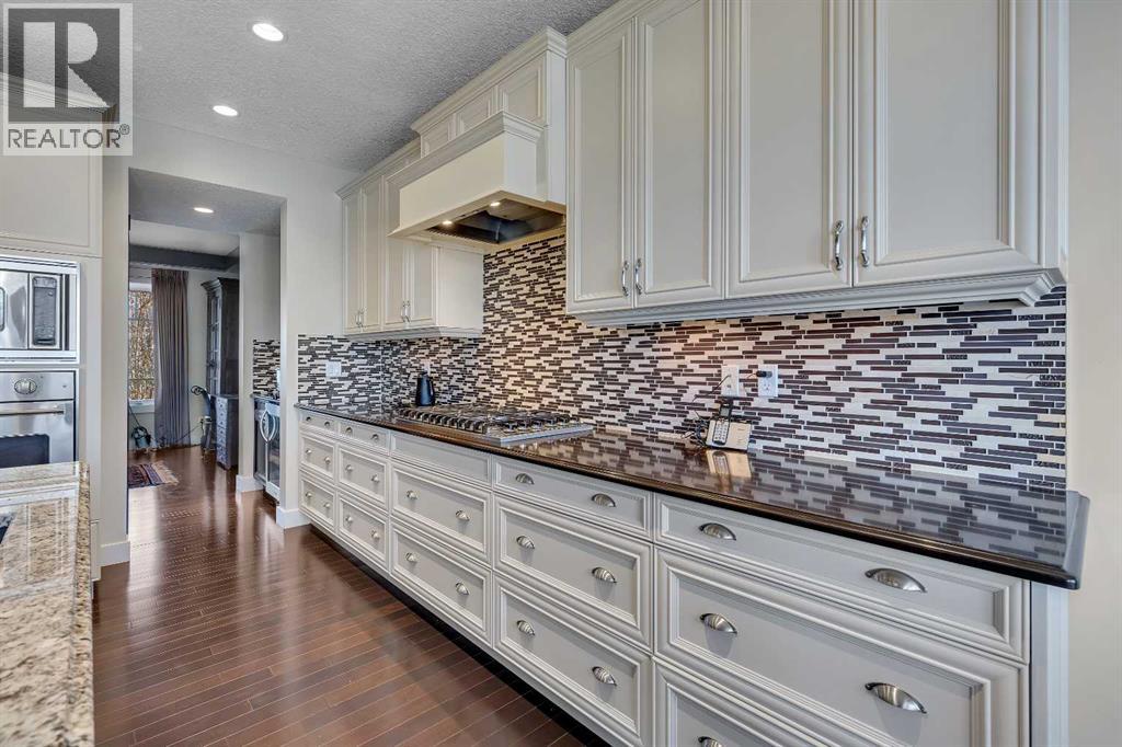 Single Family House for Sale in   Avenue SW Aspen Woods Calgary 