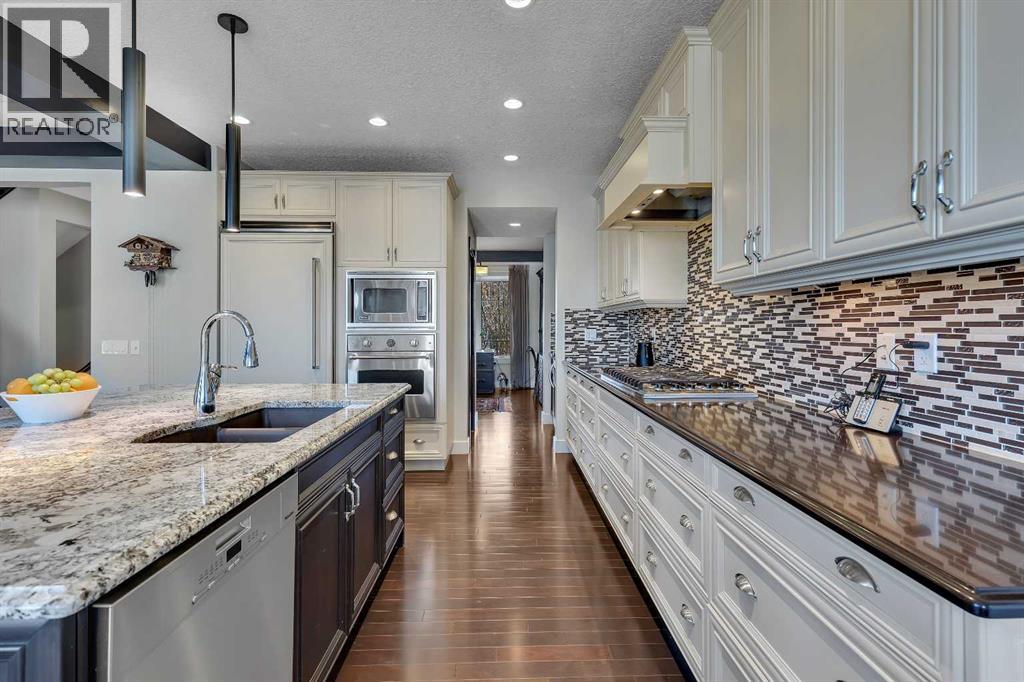 Single Family House for Sale in   Avenue SW Aspen Woods Calgary 