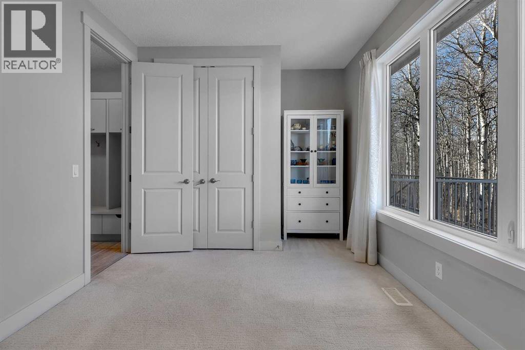 Single Family House for Sale in   Avenue SW Aspen Woods Calgary 