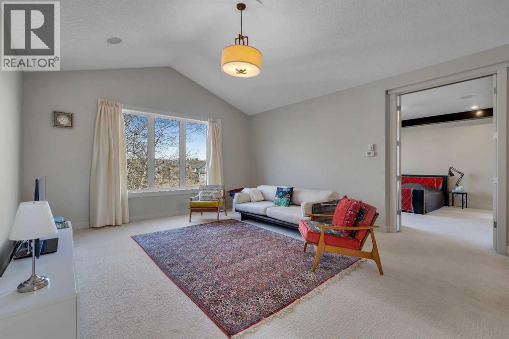 Single Family House for Sale in   Avenue SW Aspen Woods Calgary 