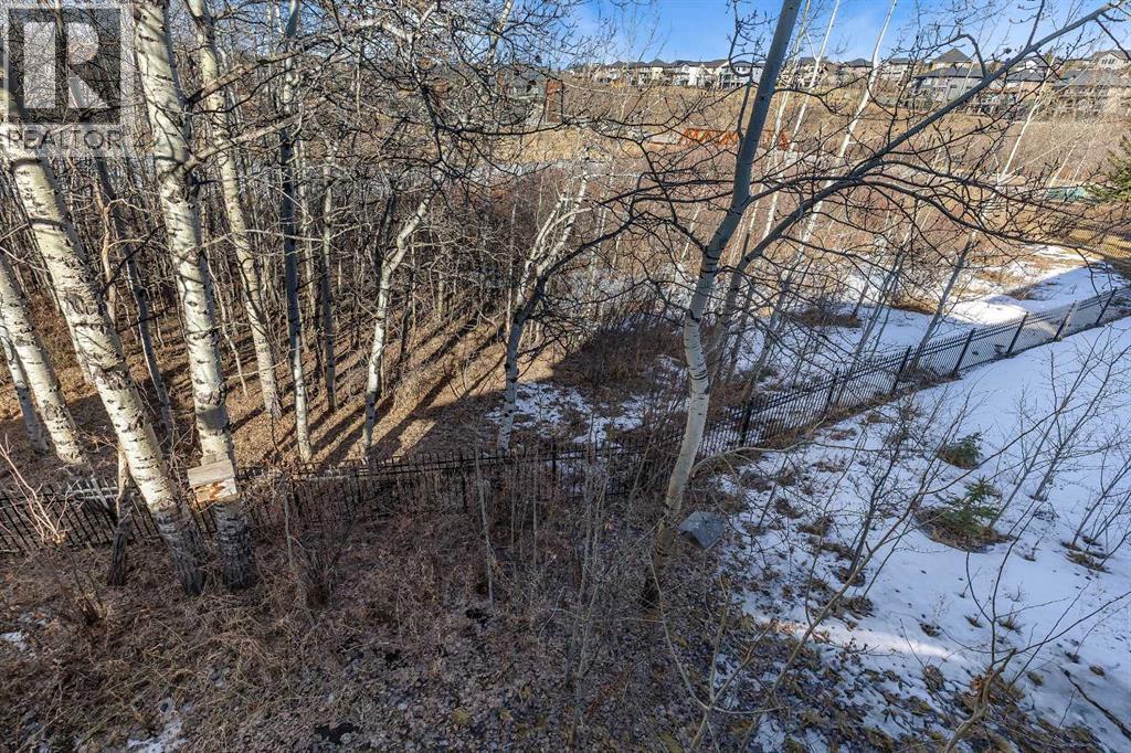 Single Family House for Sale in   Avenue SW Aspen Woods Calgary 