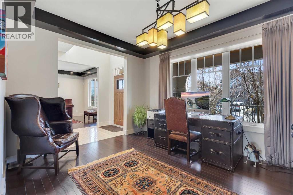 Single Family House for Sale in   Avenue SW Aspen Woods Calgary 