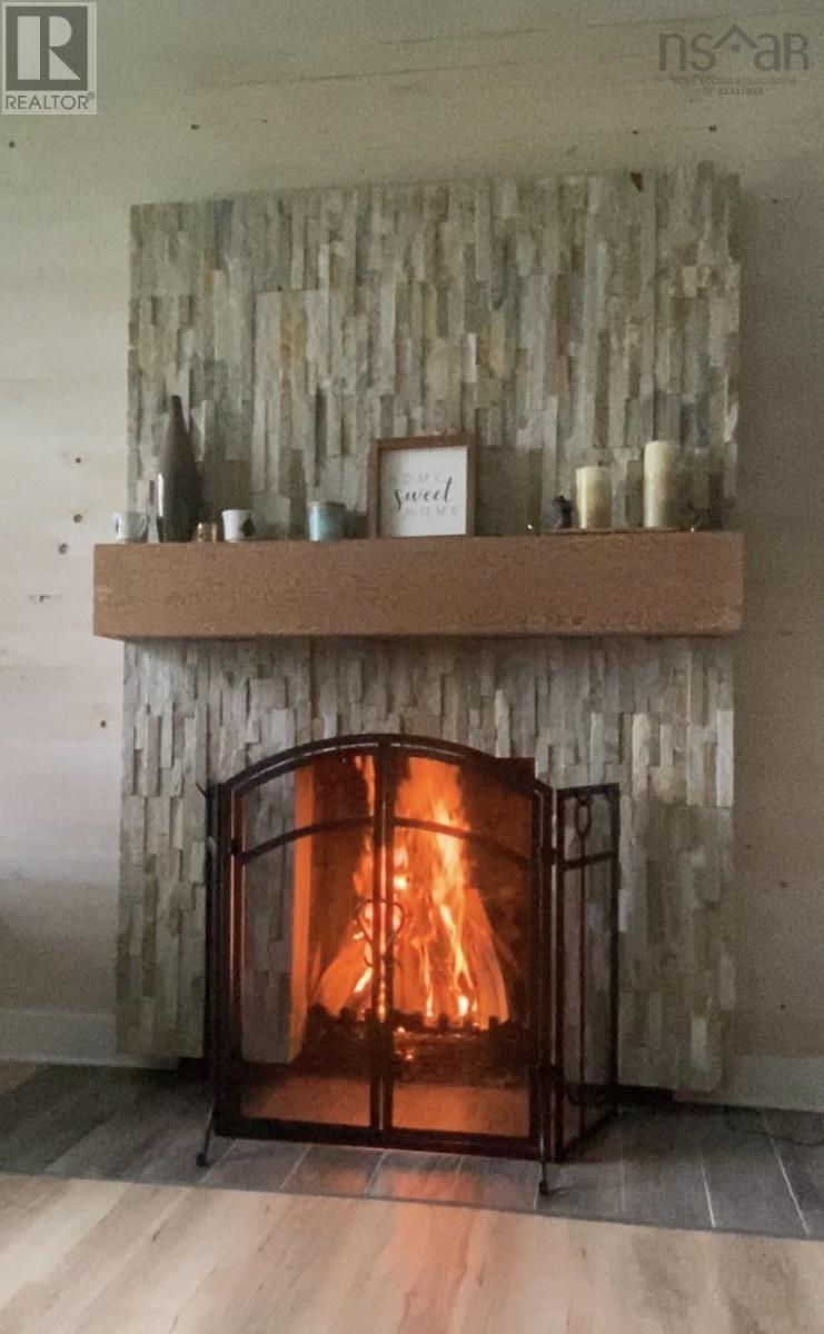 Property 10 of 35 of 73 MACKILLOP