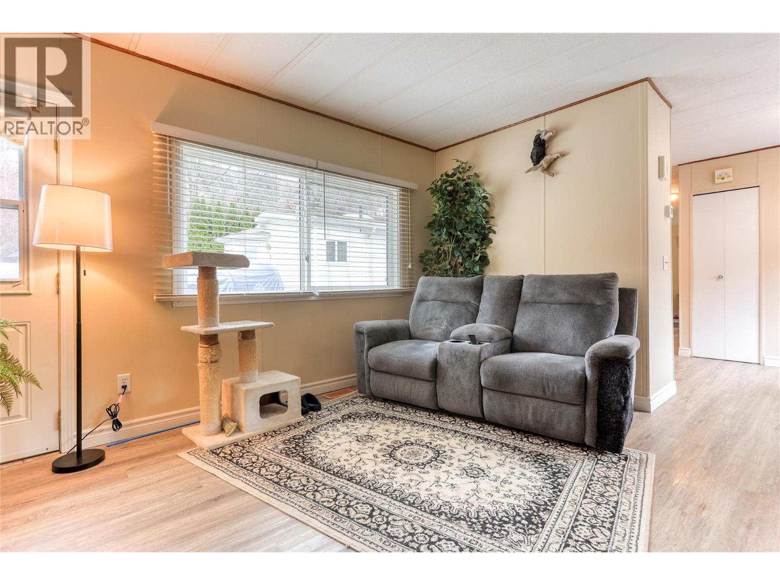 118 Wellington Avenue Unit# 3, Warfield