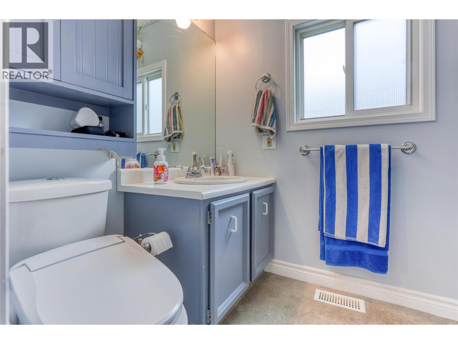 118 Wellington Avenue Unit# 3, Warfield