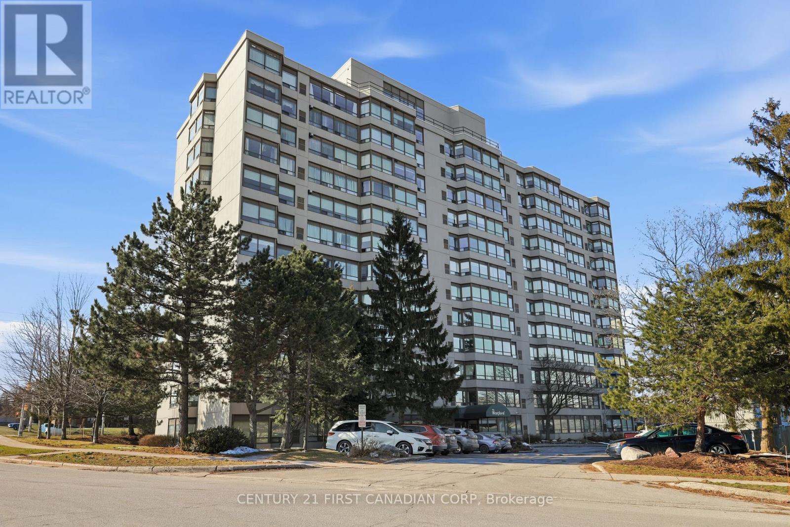 #306 744 WONDERLAND ROAD S - 1
