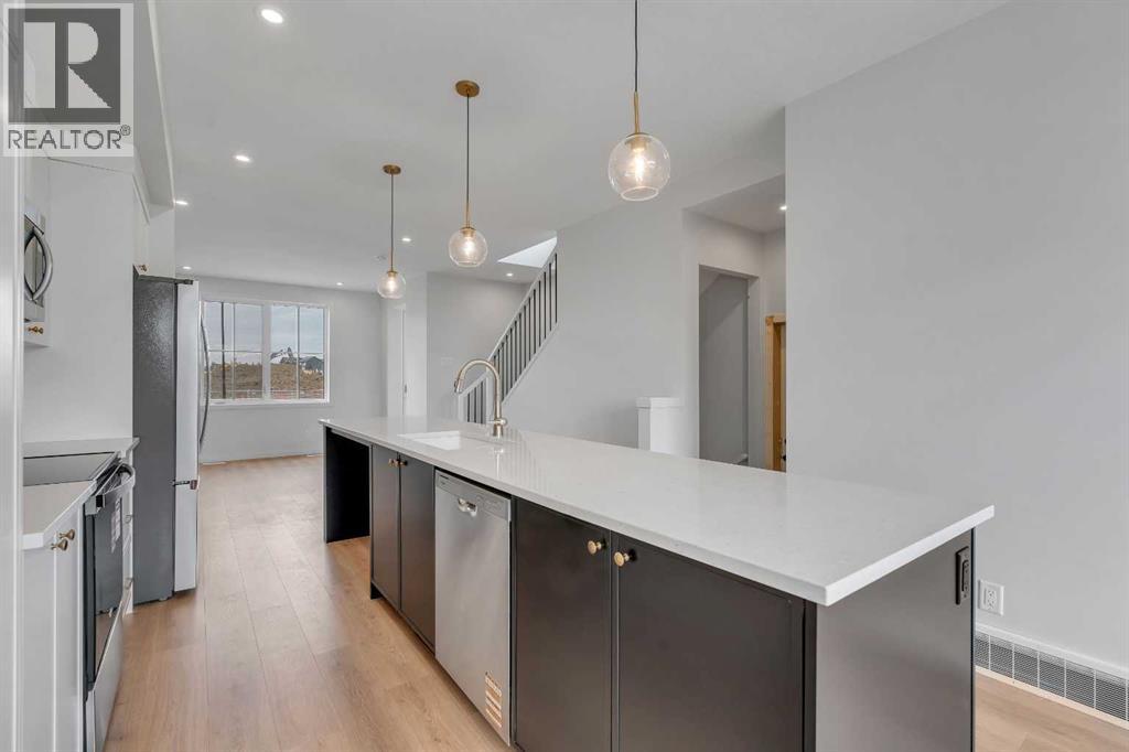 Single Family House for Sale in  Rangeview Drive SE Rangeview Calgary 