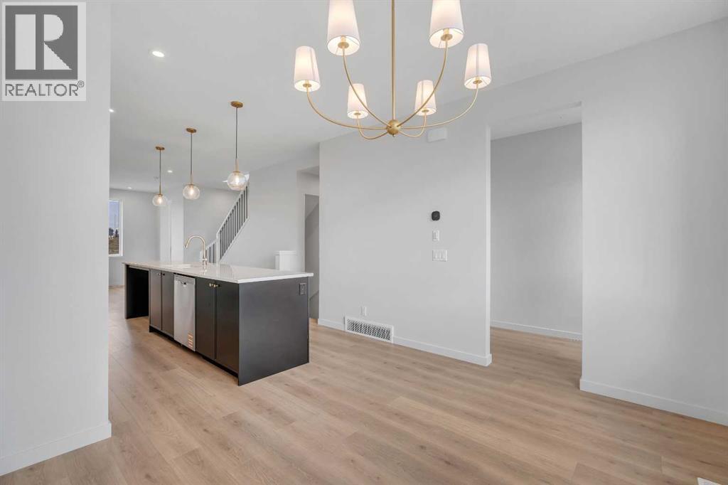 Single Family House for Sale in  Rangeview Drive SE Rangeview Calgary 