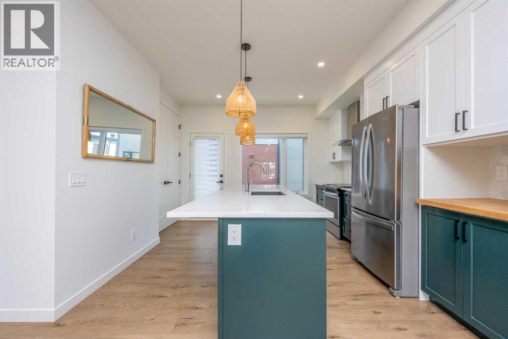 Single Family House for Sale in  Greenbriar Common NW Greenwood/Greenbriar Calgary 