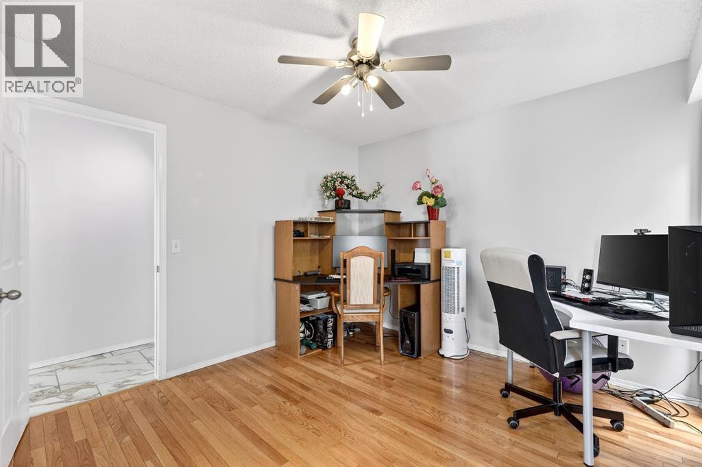 Single Family House for Sale in  Sundown Way SE Sundance Calgary 