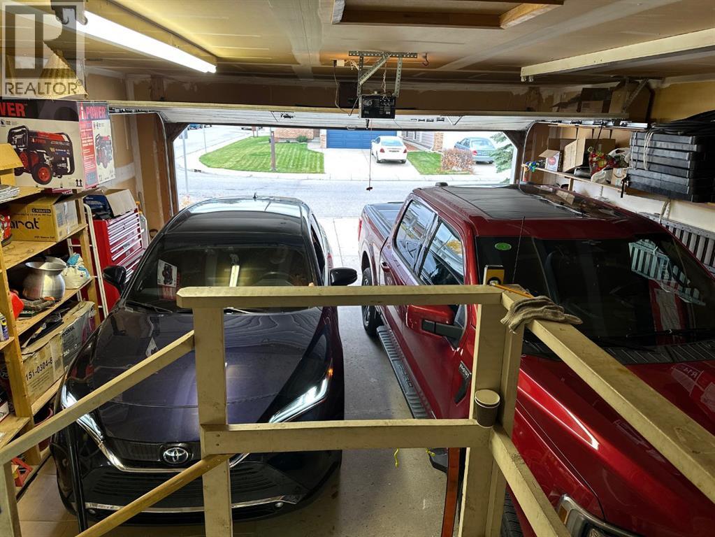 Single Family House for Sale in  Sundown Way SE Sundance Calgary 