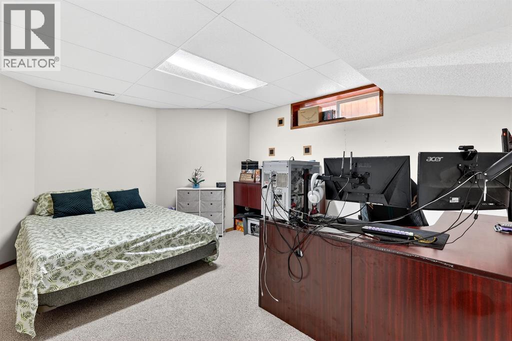 Single Family House for Sale in  Sundown Way SE Sundance Calgary 