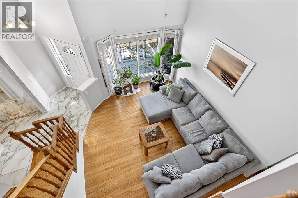 Single Family House for Sale in  Sundown Way SE Sundance Calgary 