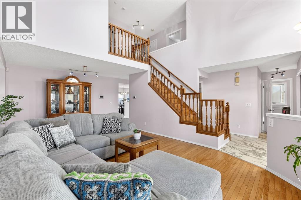 Single Family House for Sale in  Sundown Way SE Sundance Calgary 