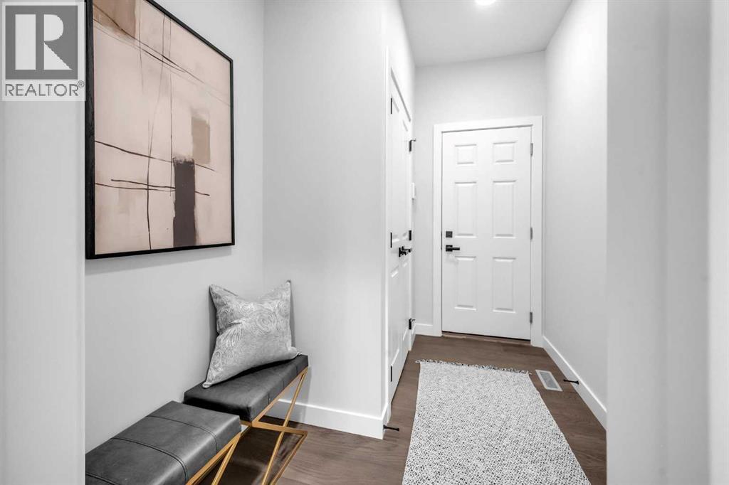 Single Family House for Sale in  Amblehurst Link NW Moraine Calgary 