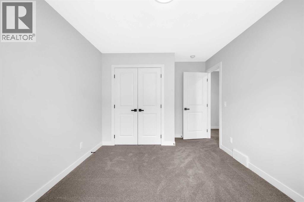 Single Family House for Sale in  Amblehurst Link NW Moraine Calgary 