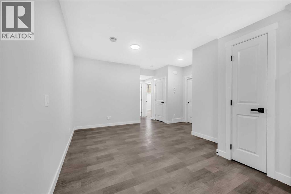 Single Family House for Sale in  Amblehurst Link NW Moraine Calgary 