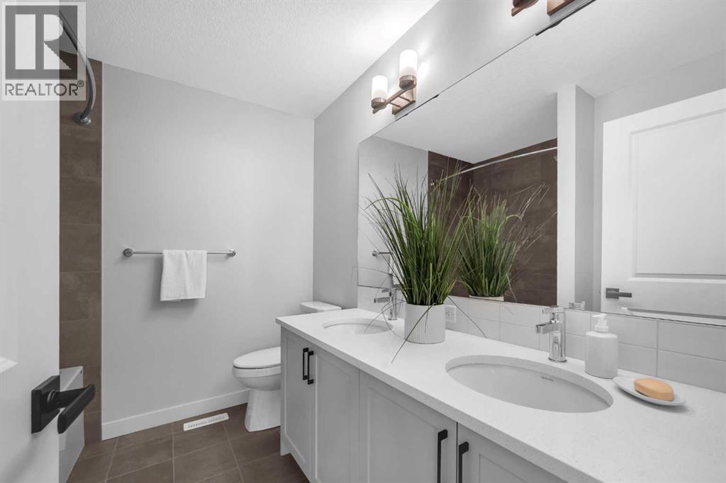 Single Family House for Sale in  Amblehurst Link NW Moraine Calgary 