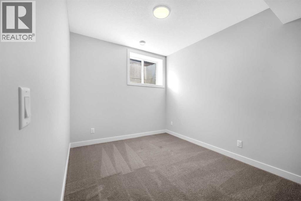 Single Family House for Sale in  Amblehurst Link NW Moraine Calgary 