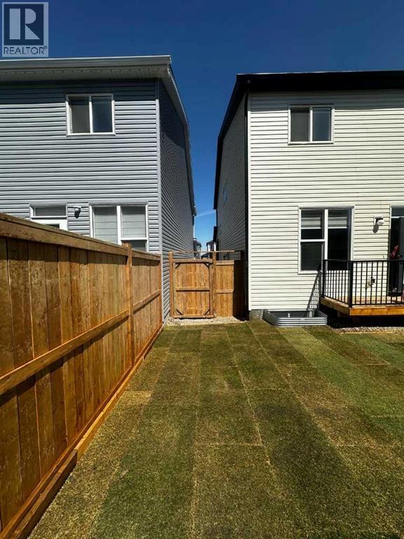 Single Family House for Sale in  Amblehurst Link NW Moraine Calgary 