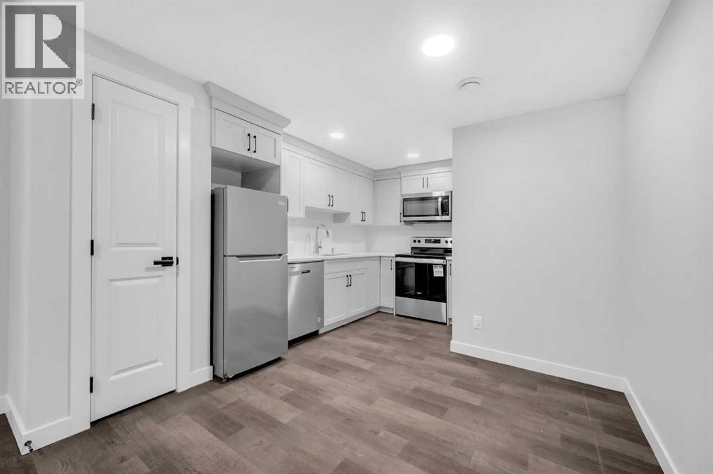 Single Family House for Sale in  Amblehurst Link NW Moraine Calgary 