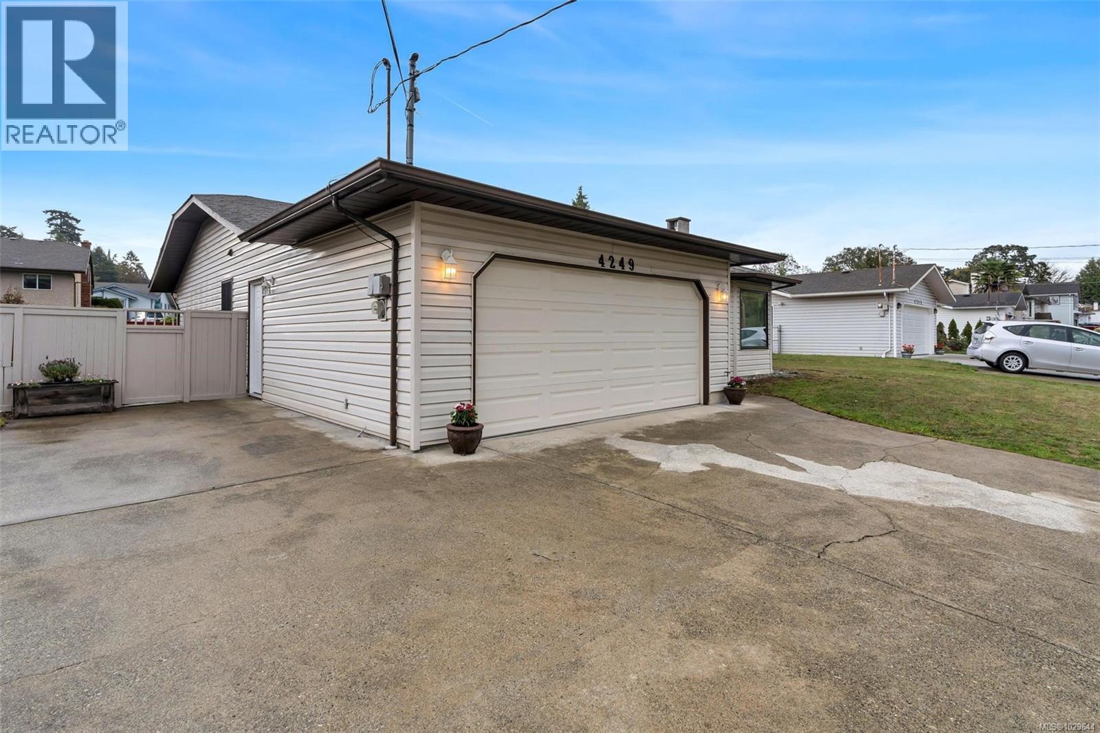  4249 Quadra Street, Saanich