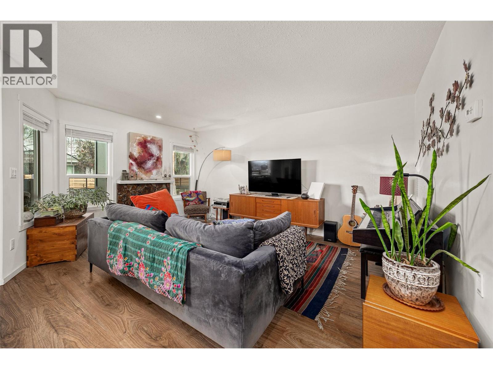 210 2125 Burtch Road, Kelowna