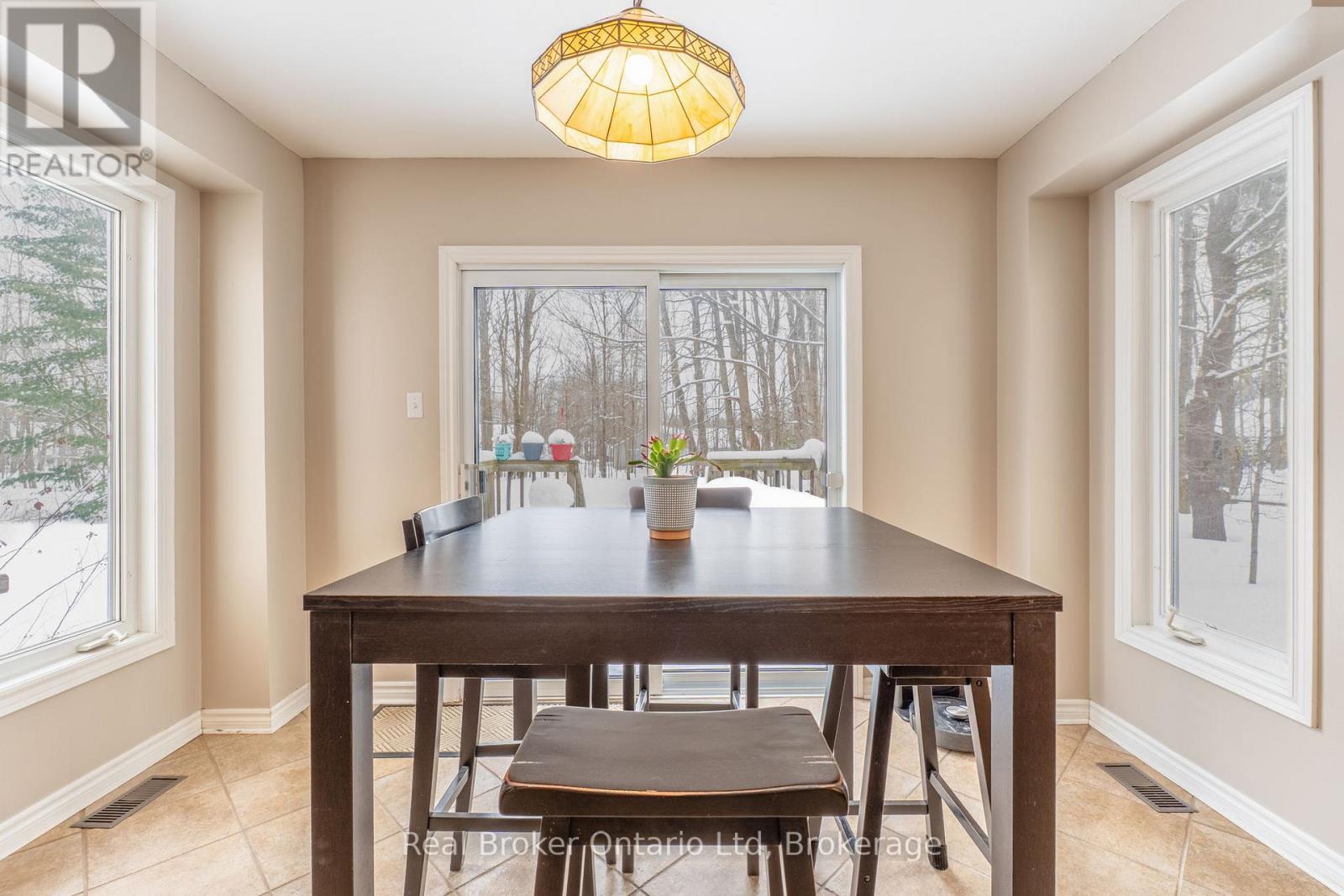 9 BOYD CRESCENT - 9