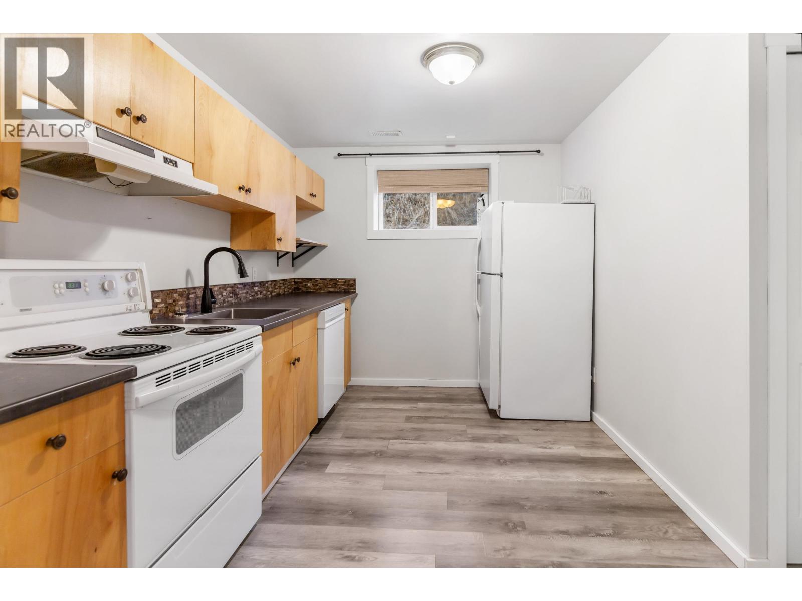 2129 MCINTOSH ROAD - 21