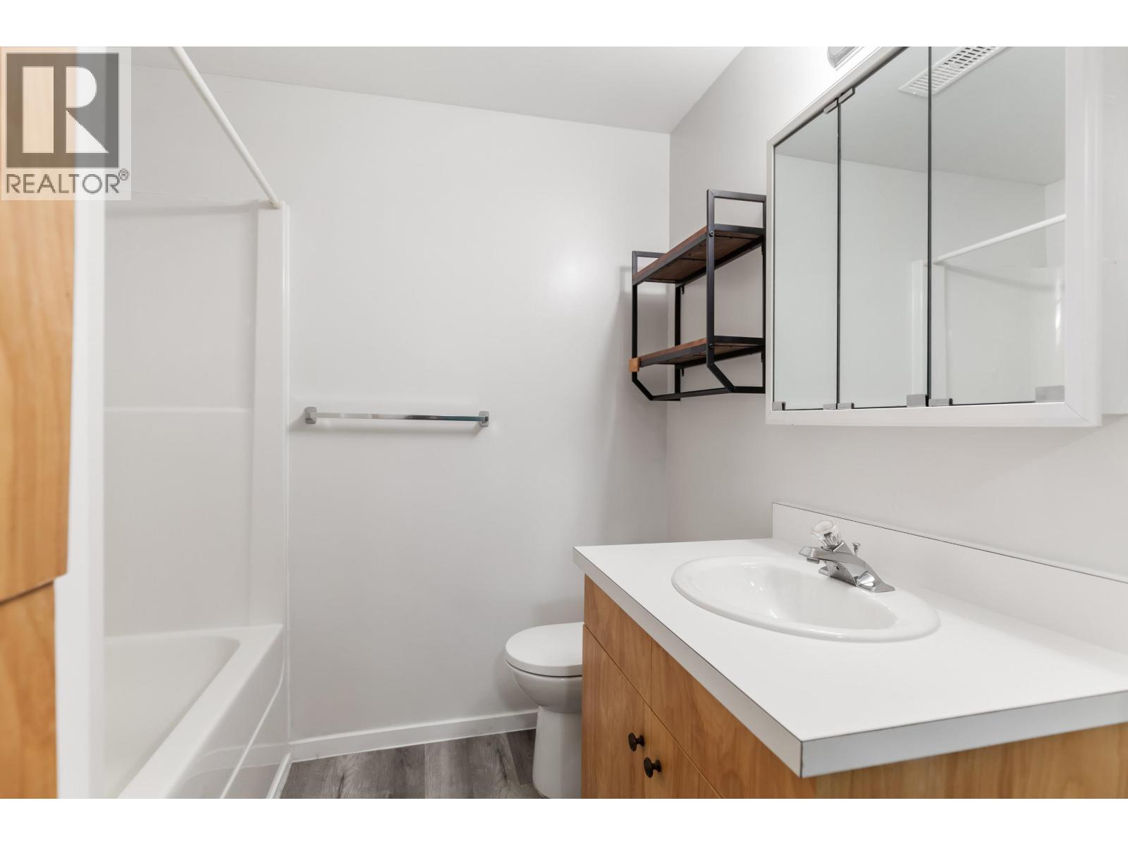 2129 MCINTOSH ROAD - 25