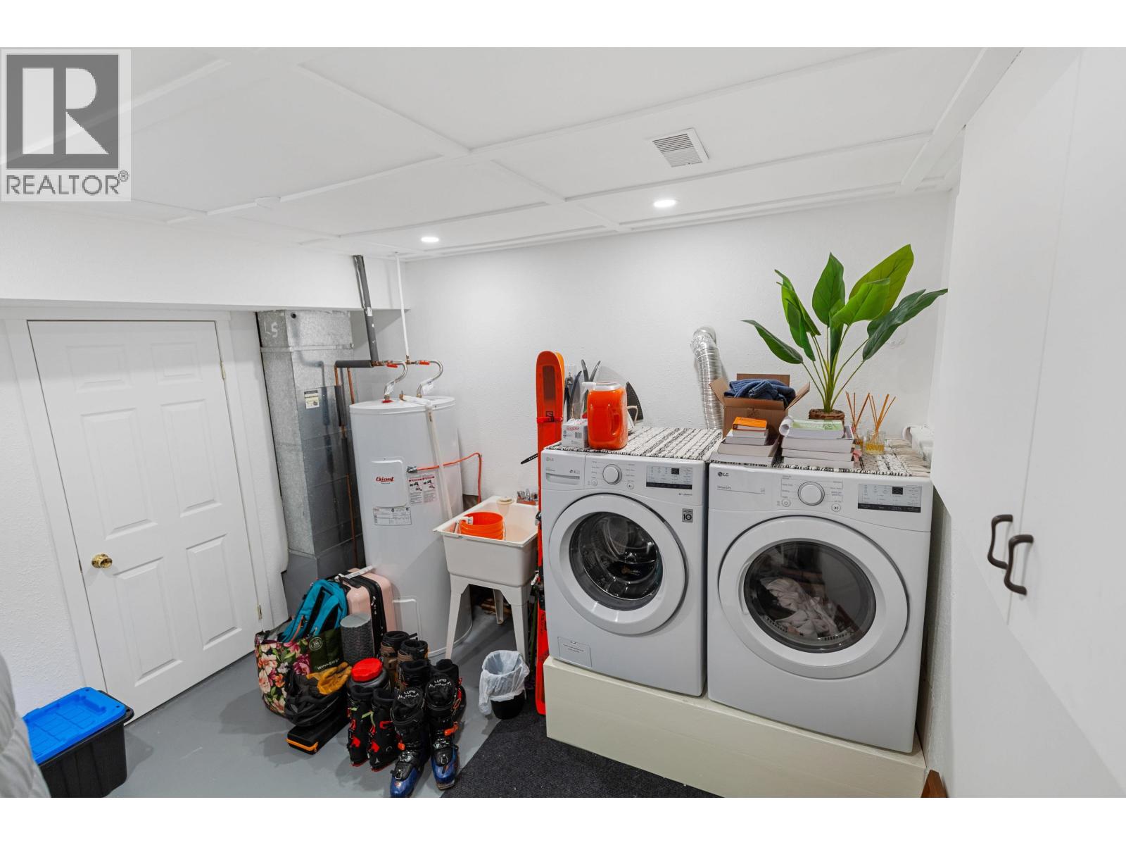 2129 MCINTOSH ROAD - 11