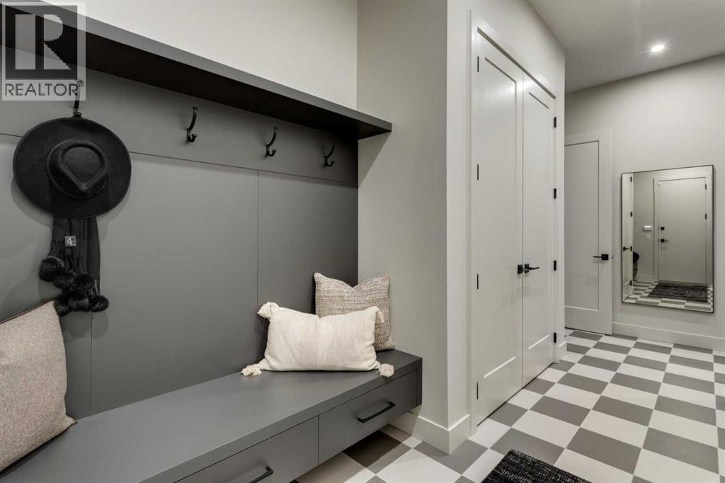 Single Family House for Sale in  Rockcliff Hill NW Rocky Ridge Calgary 