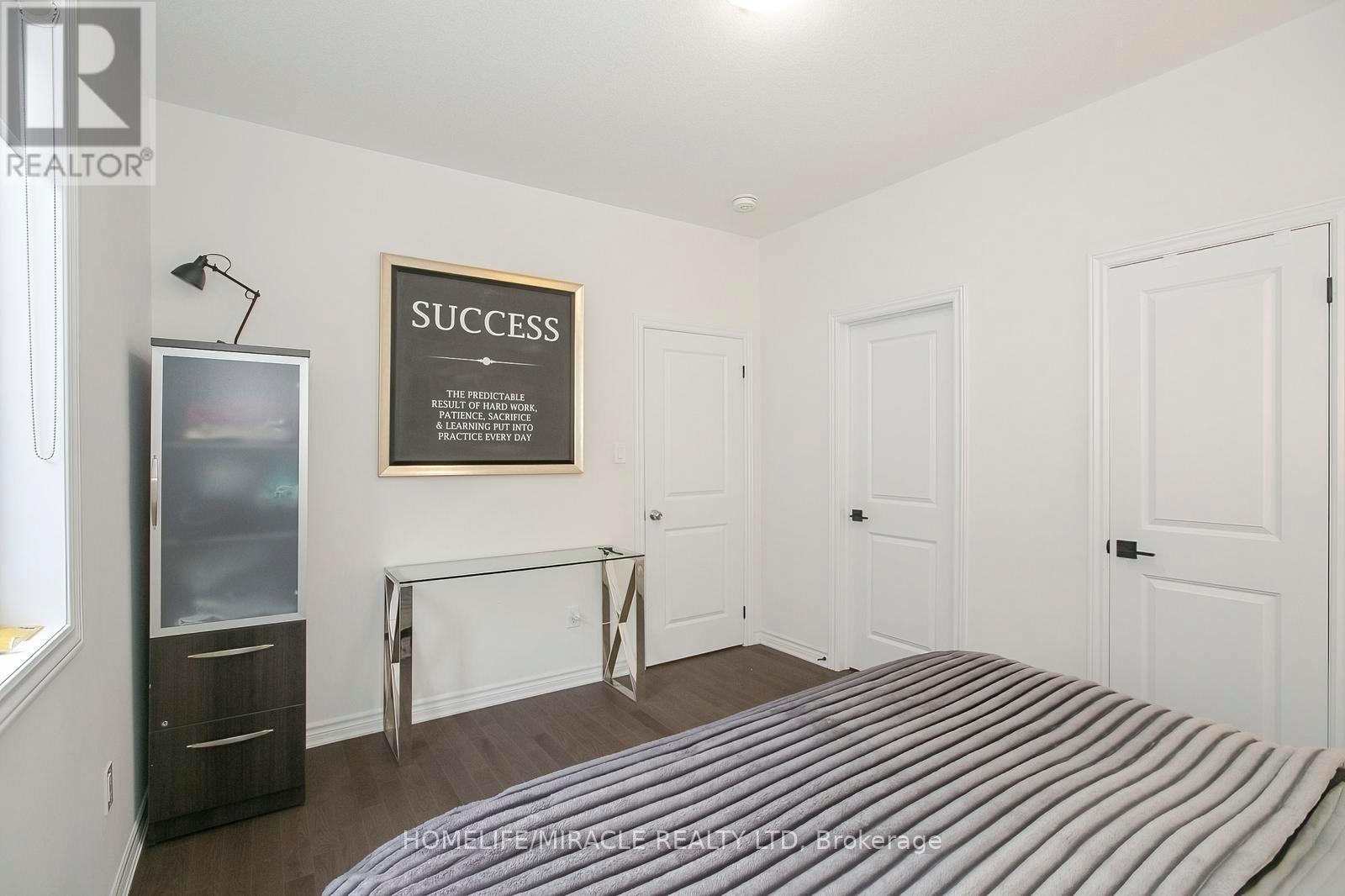 22 MADAWASKA ROAD - 22