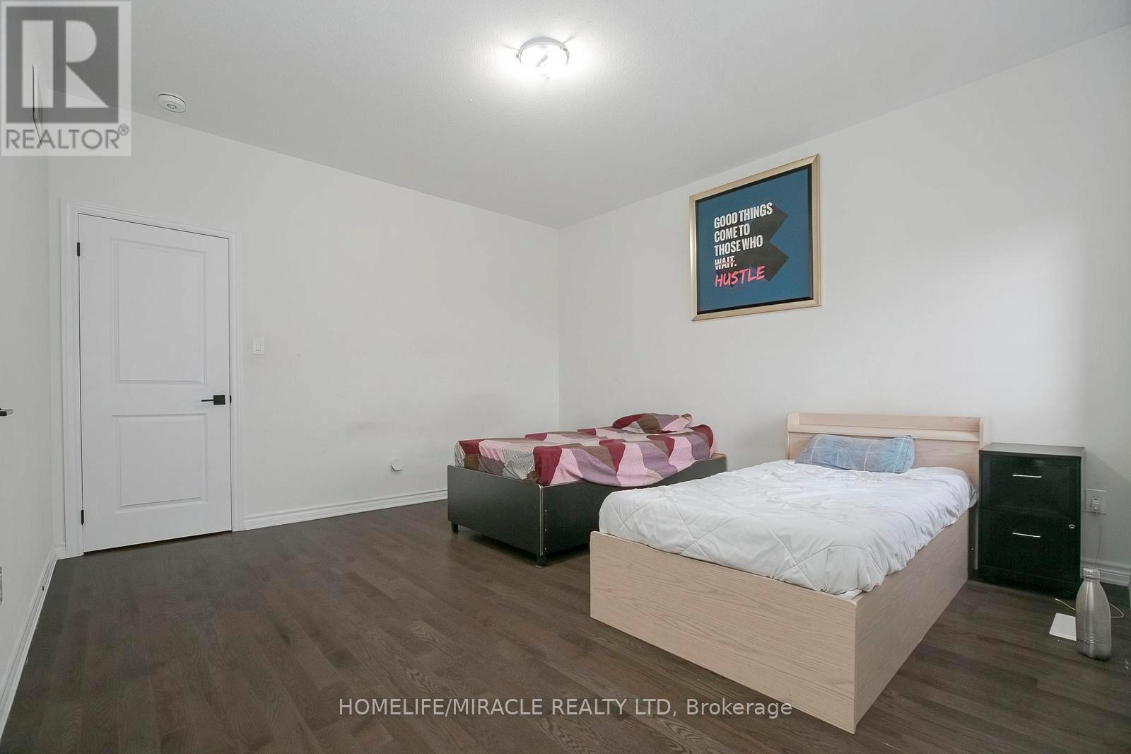 22 MADAWASKA ROAD - 28