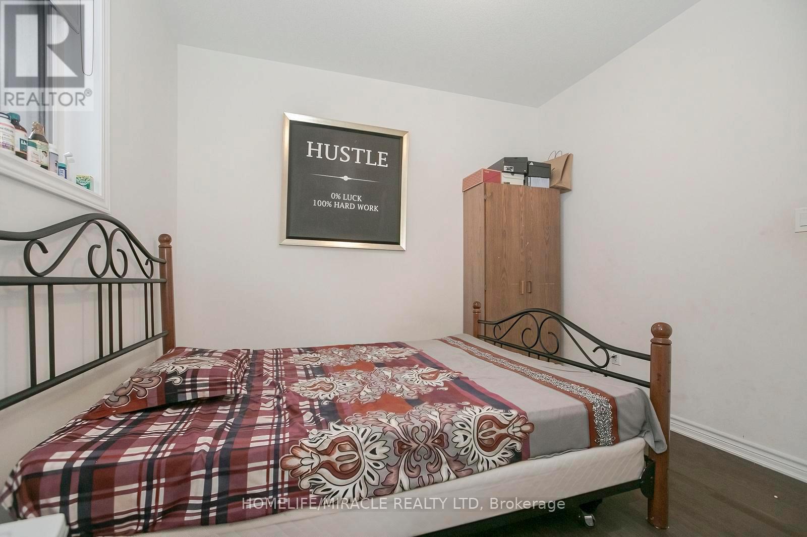22 MADAWASKA ROAD - 37