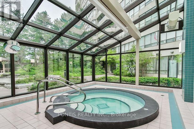 #1008 24 HANOVER ROAD - 37