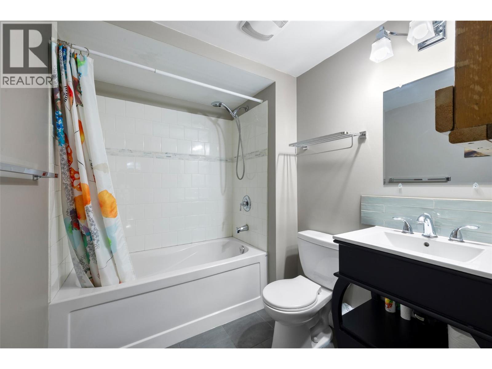  824 Sudbury Avenue, Kamloops