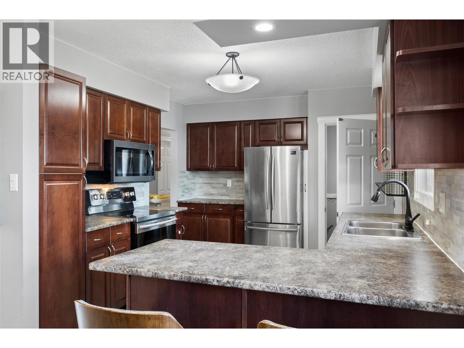  824 Sudbury Avenue, Kamloops