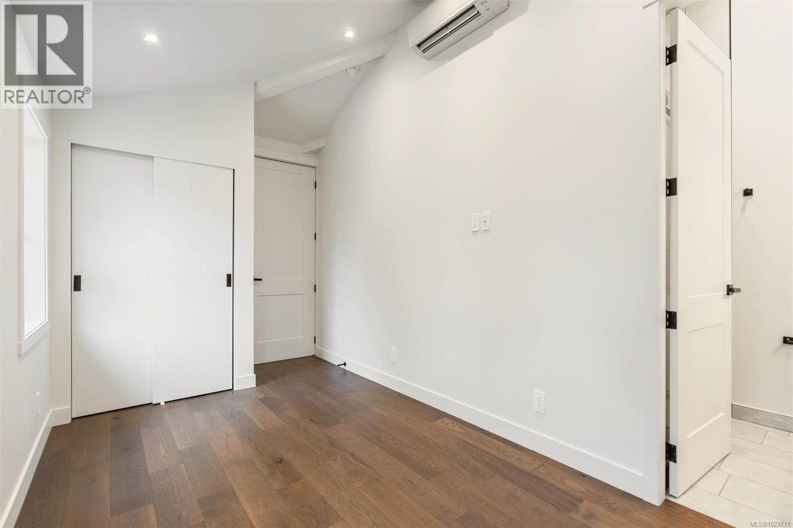 5281 SANTA CLARA AVE - 25