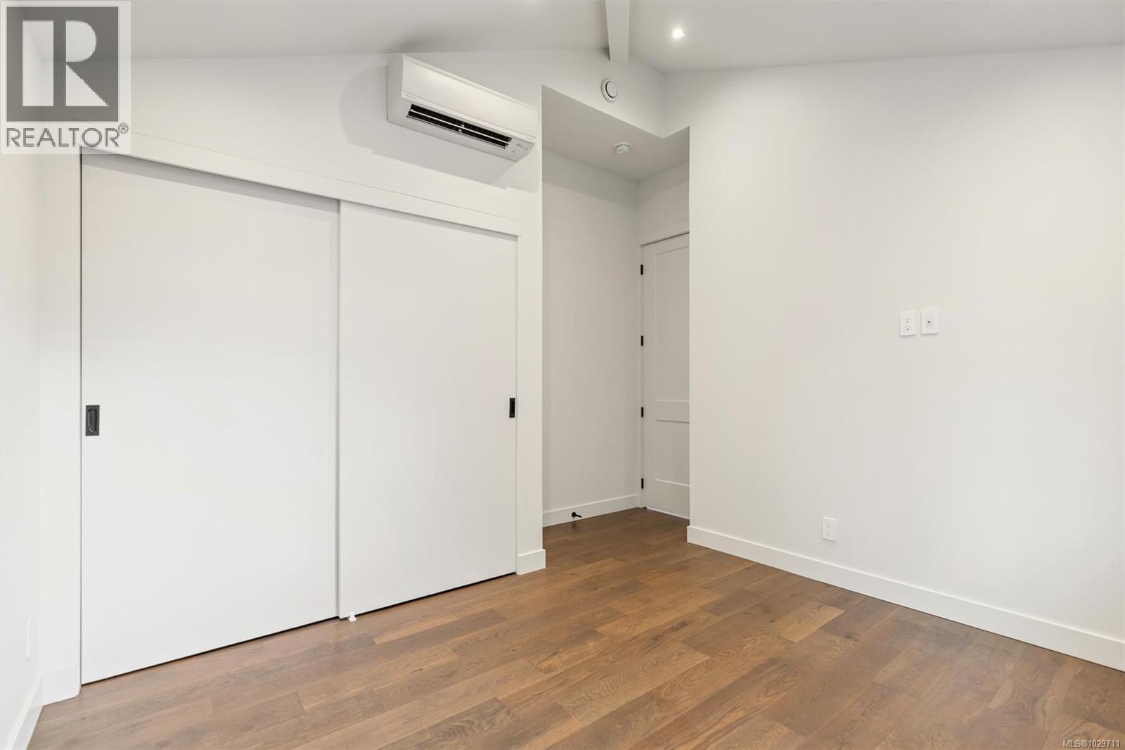 5281 SANTA CLARA AVE - 27