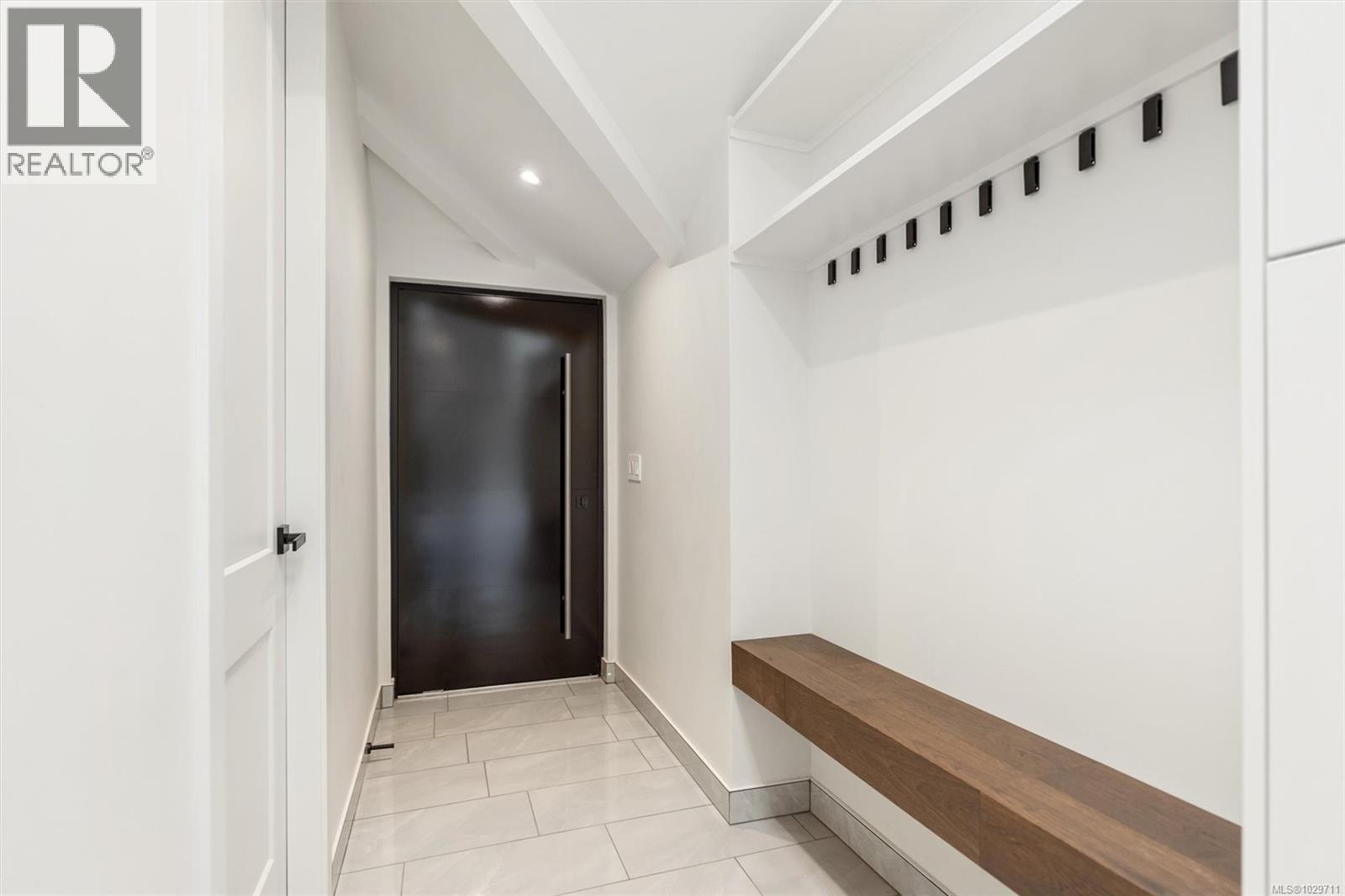 5281 SANTA CLARA AVE - 6