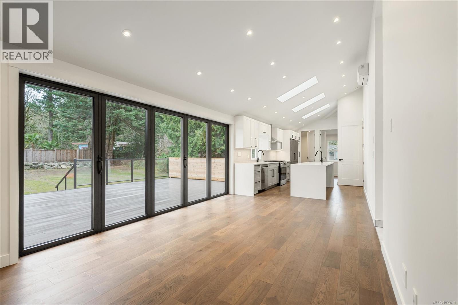 5281 SANTA CLARA AVE - 7