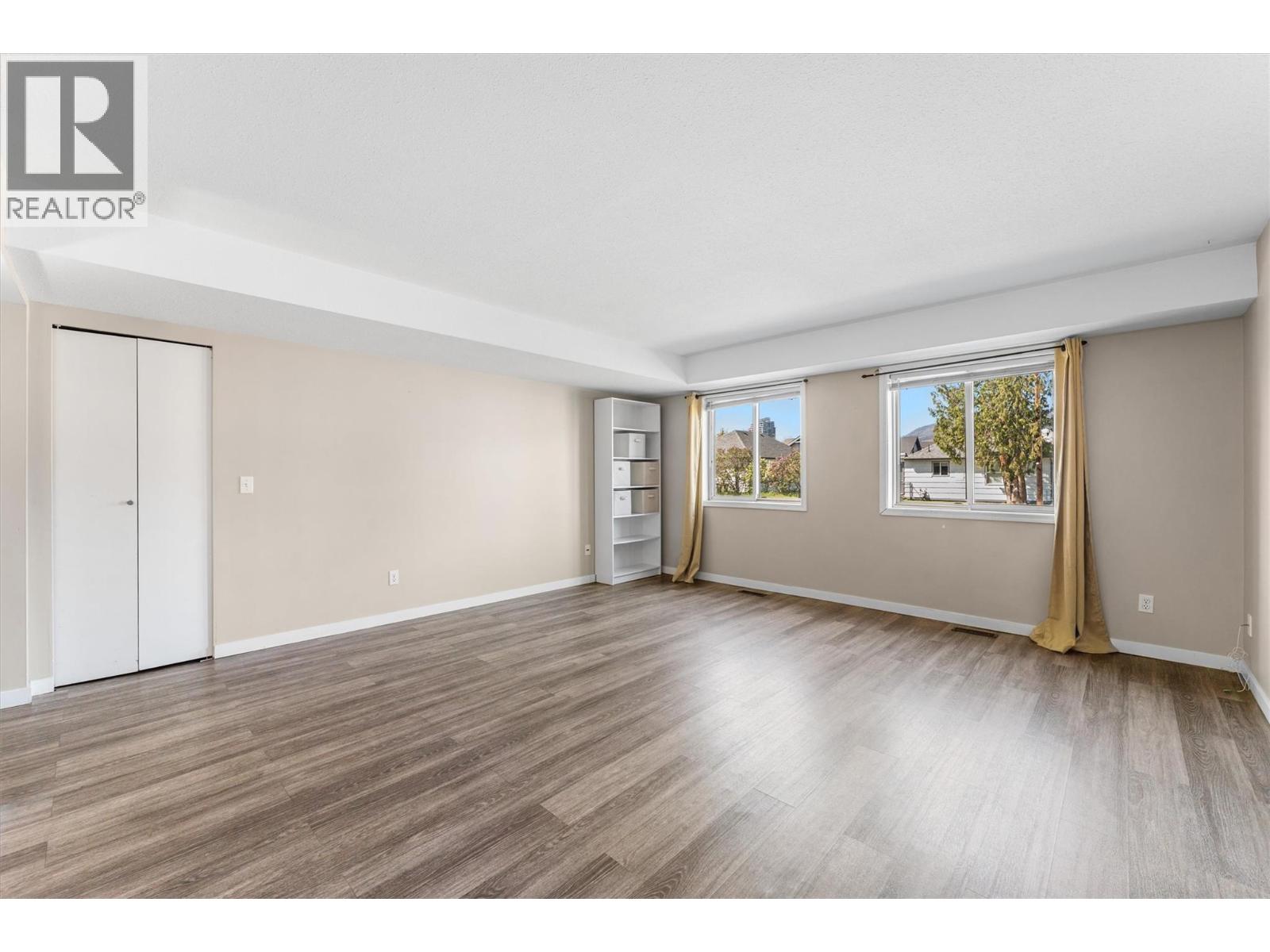  859 Richter Street, Kelowna