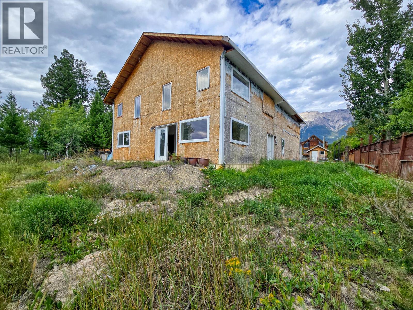 4772 Crescentwood Drive - 2