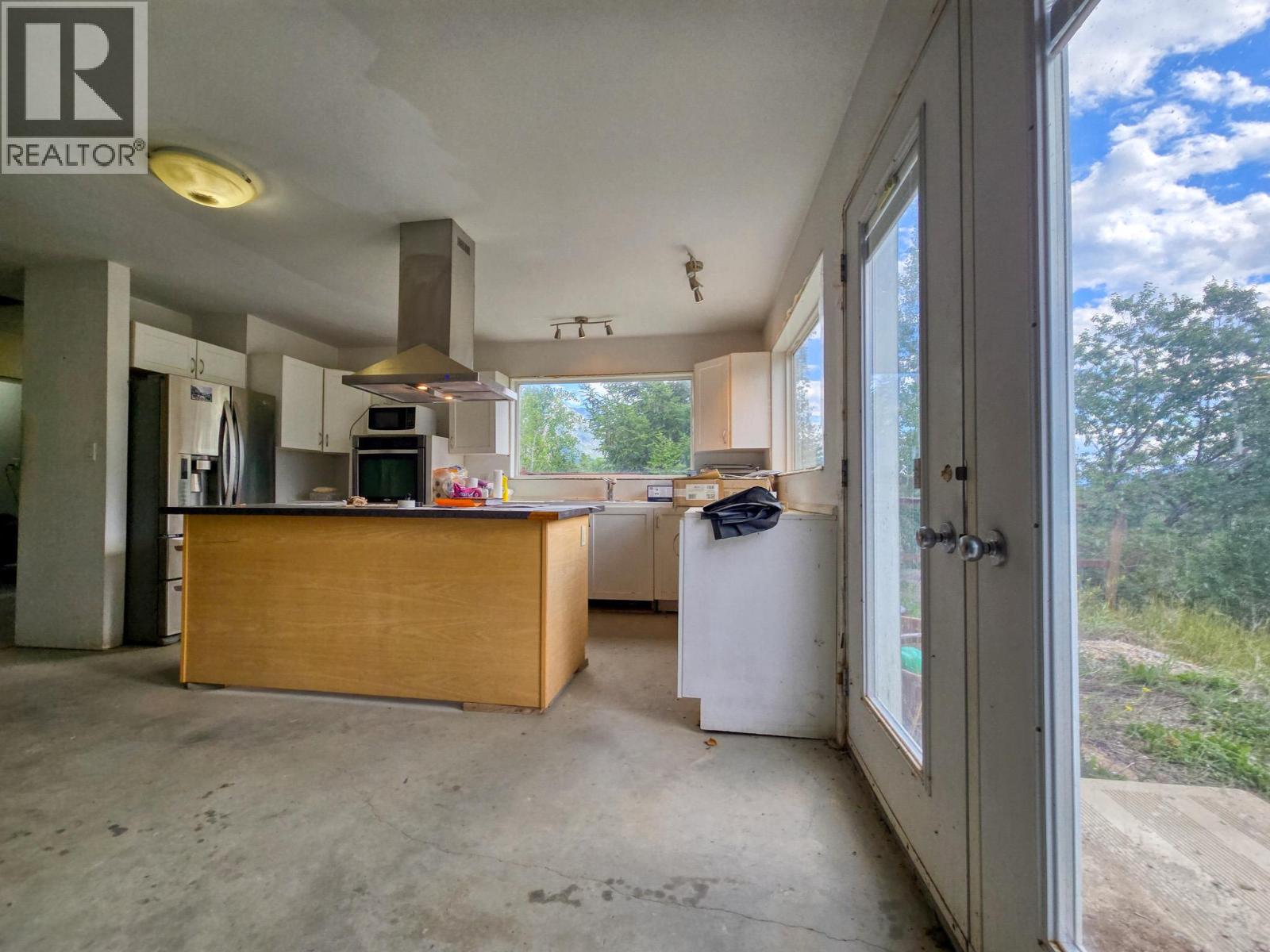  4772 Crescentwood Drive, Edgewater