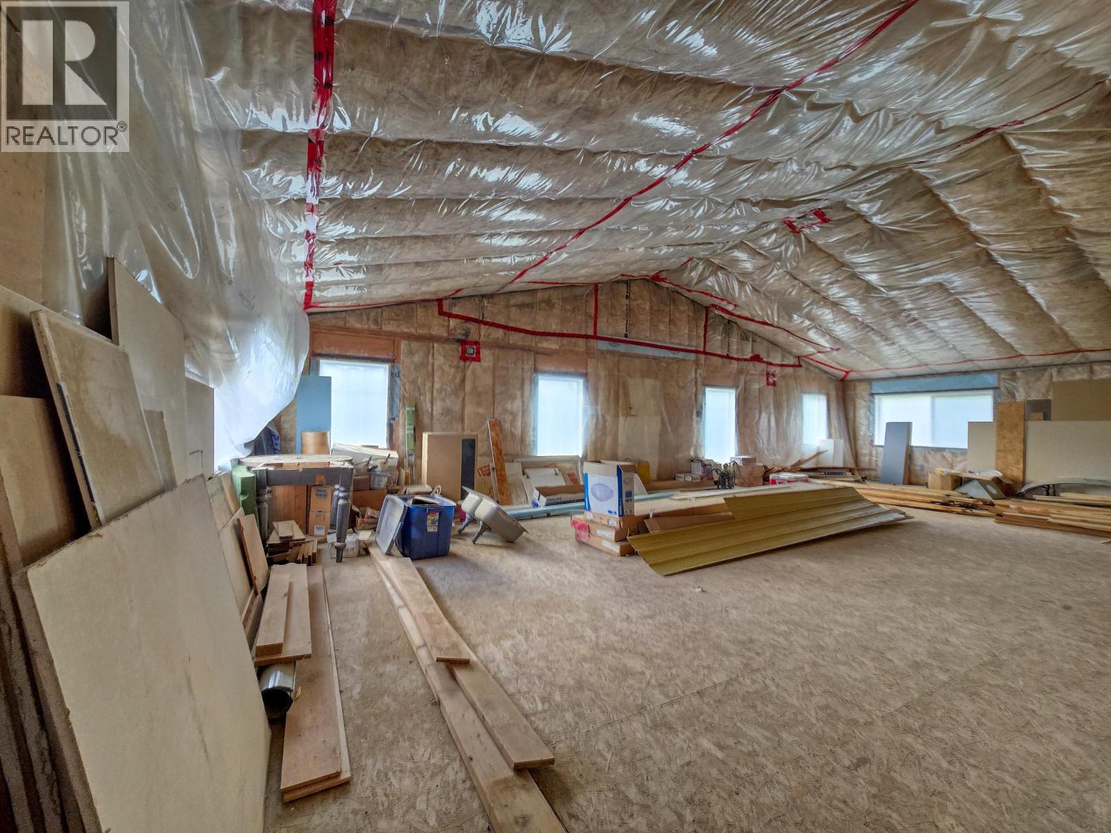  4772 Crescentwood Drive, Edgewater