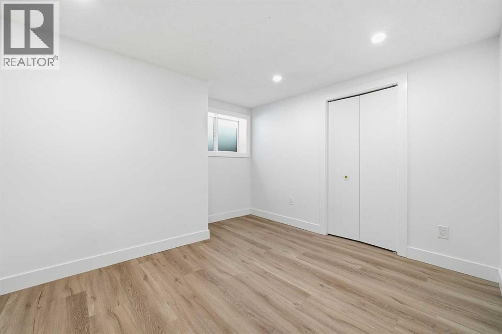 Single Family House Bungalow for Sale in  Huntbourne Hill NE Huntington Hills Calgary 