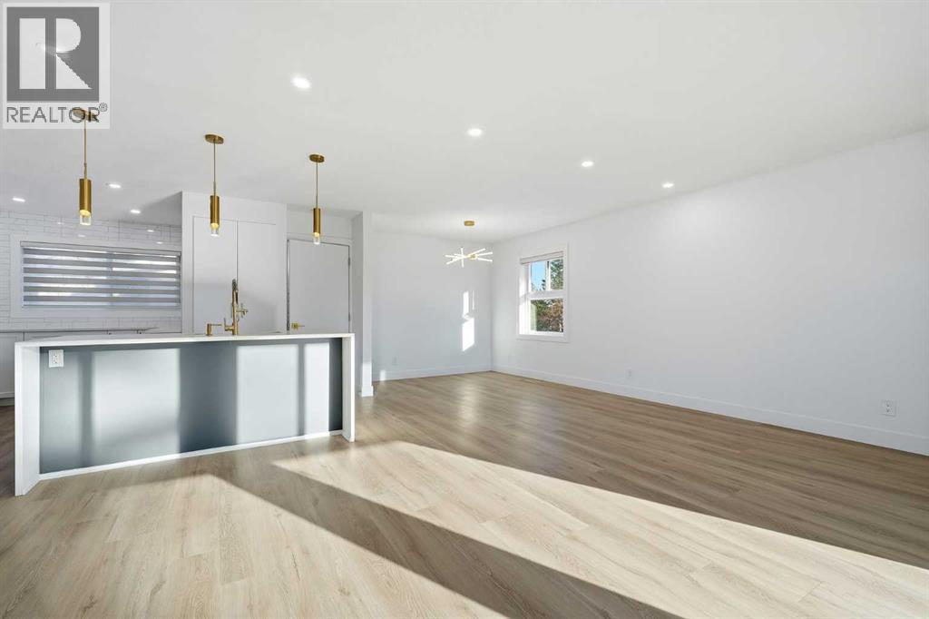 Single Family House Bungalow for Sale in  Huntbourne Hill NE Huntington Hills Calgary 